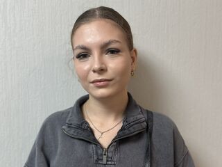 LauraTang