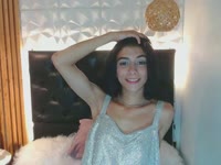 Mi nombre es Daniela, tengo 19 años, soy colombiana, soy una colombiana muy traviesa y con muchas ganas de conocer gente, de hacer y aprender de todo quiero ser tu chica complaciente, no tengo limites porque soy muy curiosa.