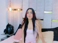 jogo de voz e obediência me diga o que você gostaria de ouvir ou o que você gostaria que eu lhe dissesse enquanto eu faço isso por você meu jeito de ser tão delicado meu rostinho macio acariciando suavemente meus cabelos me deixando levar pelo que você me diz você ousa brincar comigo?