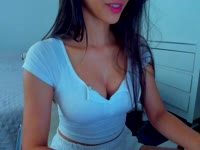 Olá, prazer em conhecê-lo. Estou aqui para descobrir e experimentar toda a sensualidade e satisfazer minha sexualidade na sua companhia. estou sempre pronta para me divertir. Sinta-se sempre à vontade para dizer oi e iniciar conversas agradáveis ​​e adoráveis ​​comigo. Eu não mordo, eu juro (pelo menos não com muita força, rs).