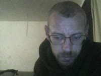 hallo lieve man, hou van naakt zitten en met mij zelf spelen en ik kijk ook heel graag naar voetbal en wielrennen , hou van dames soms ook dominant zijn of ook soms eens slaaf of sletje zijn vind ik ook leuk laat me weten en is bespreekbaar erover hou van eerlijke personen wees lief en eerlijk ik draag ook graag dames kledij wil graag sletje zijn of slaaf zijn