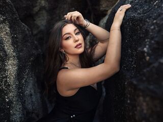 naked camgirl TessaMyes