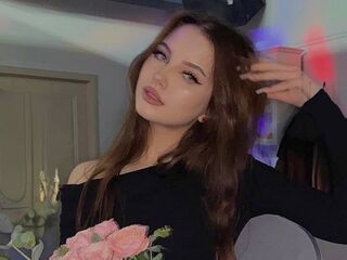 camgirl masturbating with sextoy LizLight