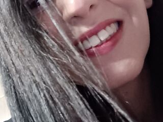 hot strip tease webcam MonicaFerilli
