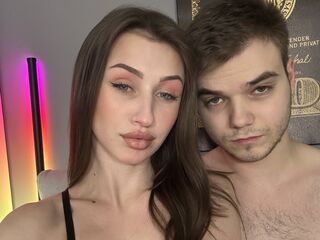 sexy live webcam couple VikkiGeorge