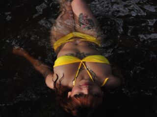 camgirl bdsm show MelissaGirat