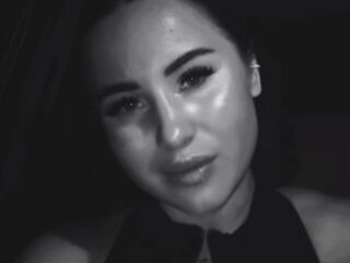 masturbating girl AliceFluffy