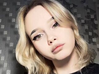 chatroom cam AlmaLonabaugh