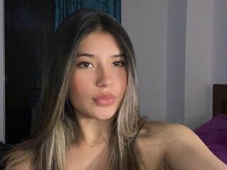 beautiful webcam girl AmberDarnell