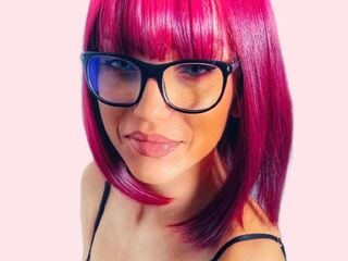 camgirl playing with dildo AmberSimpsons