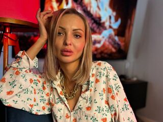 hot naked camgirl AmityHarwick