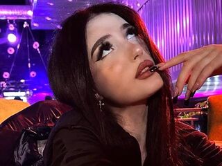hot chatroom AndreaMouth