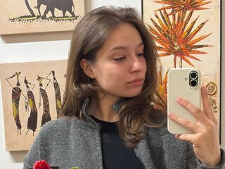 beautiful webcam girl AnnaMariardi
