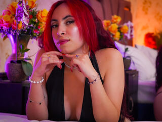 topless webcam girl AnyaUlsen