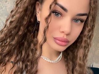 topless camgirl BiancaSola
