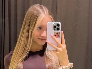 camslut fingering wet pussy BonnieNowa