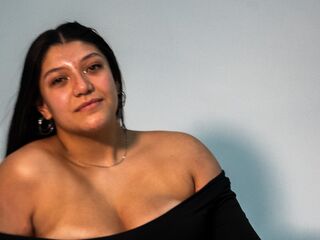 fingering girl chatroom CamilaCasstro