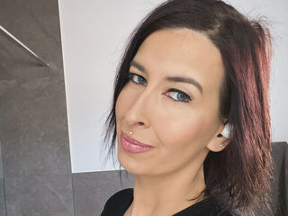 topless webcamgirl Candismimi