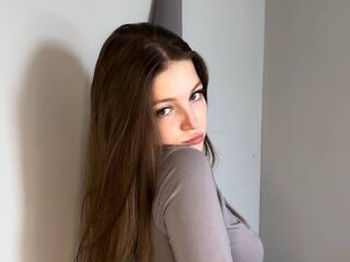 beautiful camgirl CarterBella