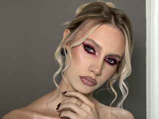 chatroom cam CherryRose