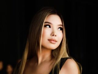 naked camgirl masturbating with dildo CordieMaceyak