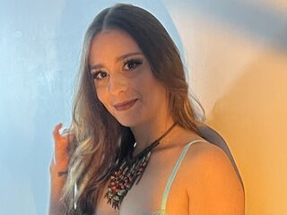 masturbating webcam girl CrissyEvans