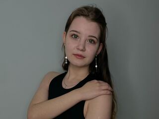 girl showing tits DawnDurston