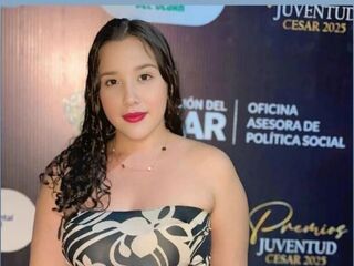 camgirl spreading pussy ElaMaxwell