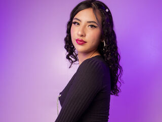 adult live cam EmilySnowe