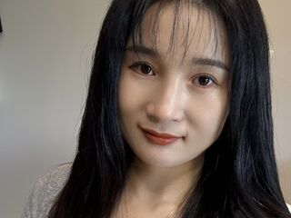 hot girl Emilyellow