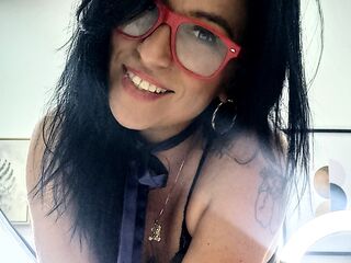 webcamgirl sexchat EmliySuaz