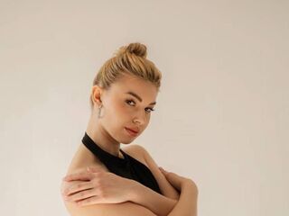 kinky video chat performer EnaSha