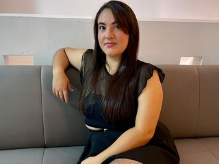 masturbating cam girl EvvaCollins