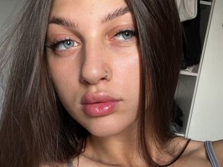 camslut masturbating FionaHey