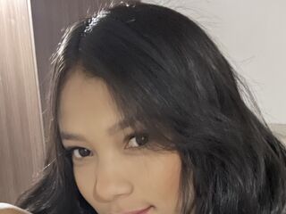 camgirl shaving pussy Gemagirl