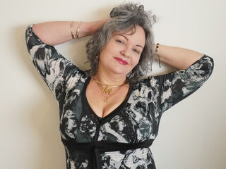 girl chat room GeminisBlue