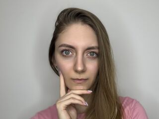 free nude live show GenevaAndrode