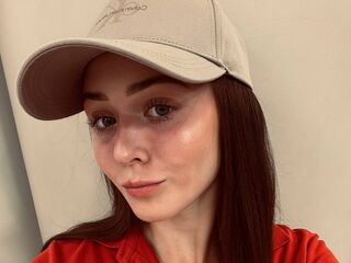 nude gamgirl GeniaWhooper