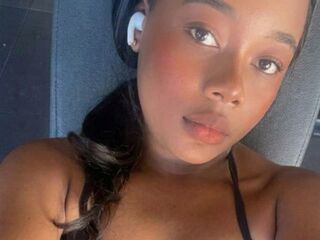 hot chatroom GrasyBenty