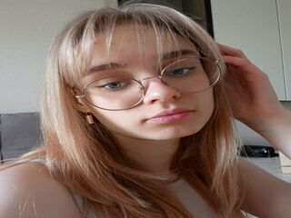 naked cam chatroom HelenEllin