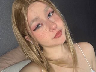 hot cam girl masturbating with vibrator HoneyLumi