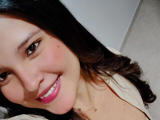 fingering cam girl IsabellaLees