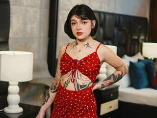 masturbating camgirl IvanaDeLuca