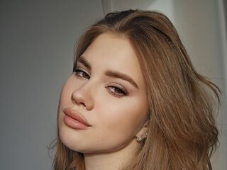 fingering girl chatroom JayHainey