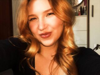 live cam girl pic JenetteFolson