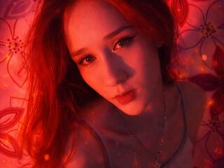 cam girl showing tits JulieCusanelli