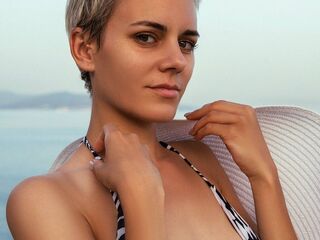 girl topless chat JuliyaMoon