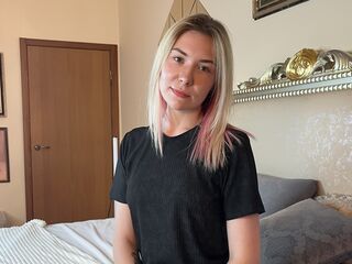 nude webcamgirl photo JuneRamos