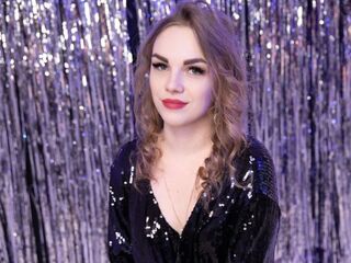 naked cam girl masturbating with sextoy KamillaNorman