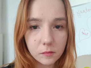 topless webcam girl KarenWillsons